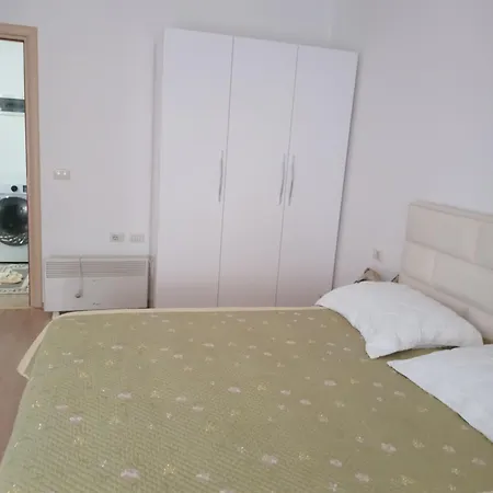 Liqeni Apartment