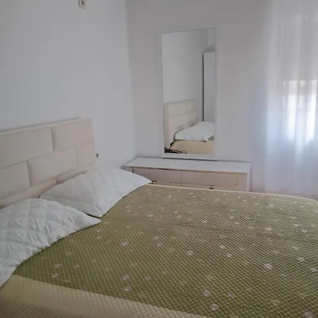Apartment Liqeni Pogradec