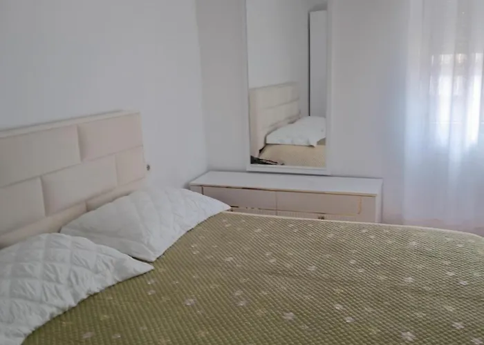 Apartment Liqeni Pogradec